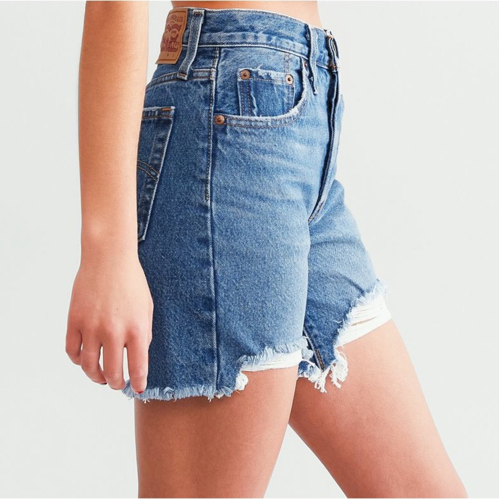 Levi’s 501 Short - Picture 3 of 4